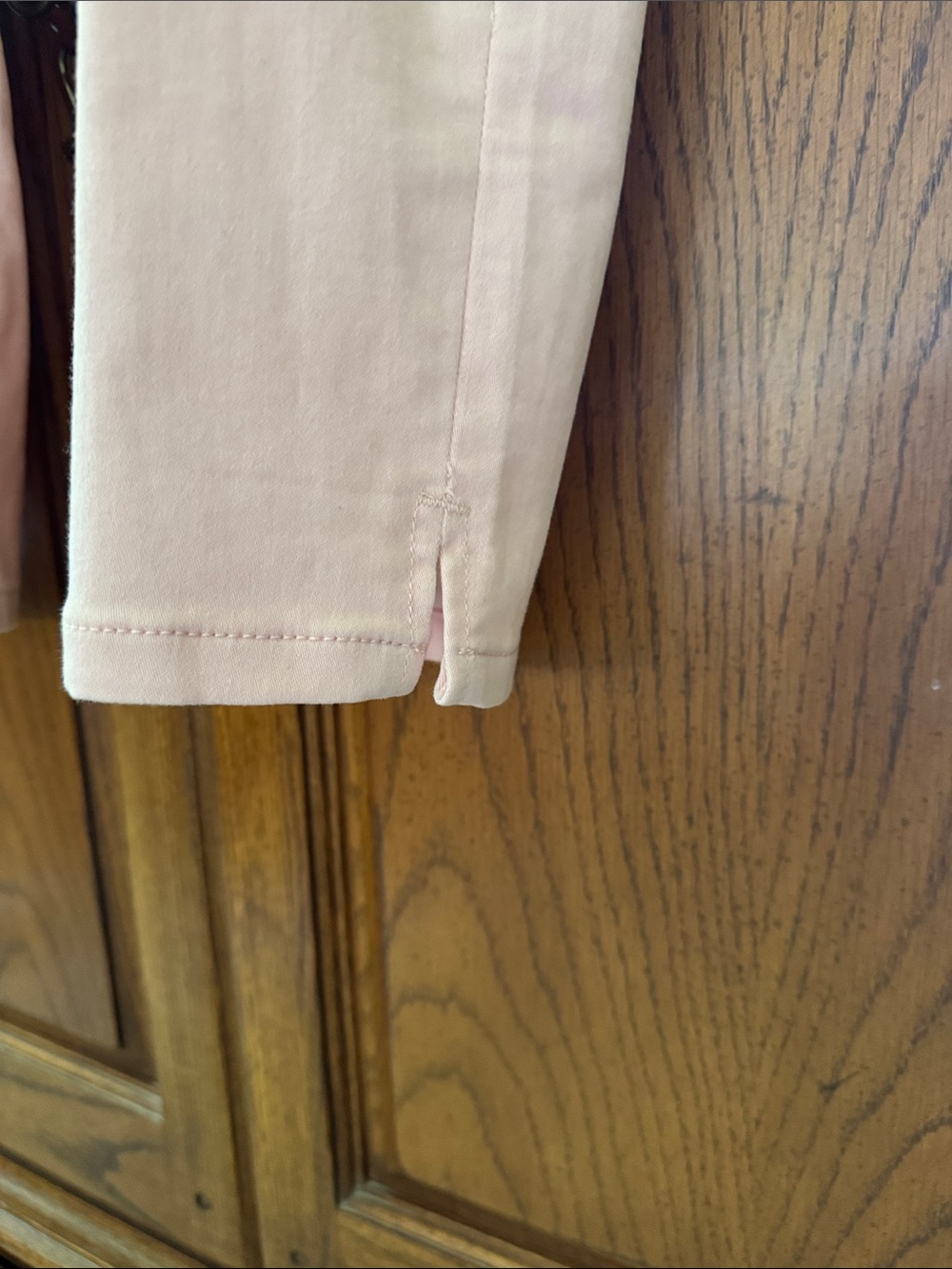 Liz Claiborne Light Pink Capri Pants - Picture 5 of 5